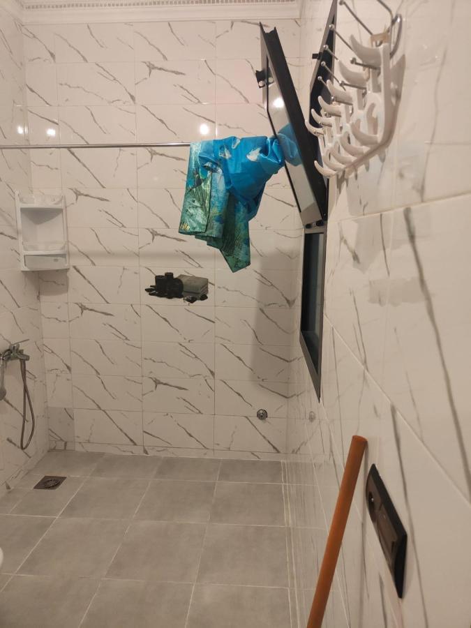 Studio Neuf Proprete Et Hygiene Irreprochable Proche Des Bus Ctm - 4 Em Etage Face Terrasse Tangier Bagian luar foto